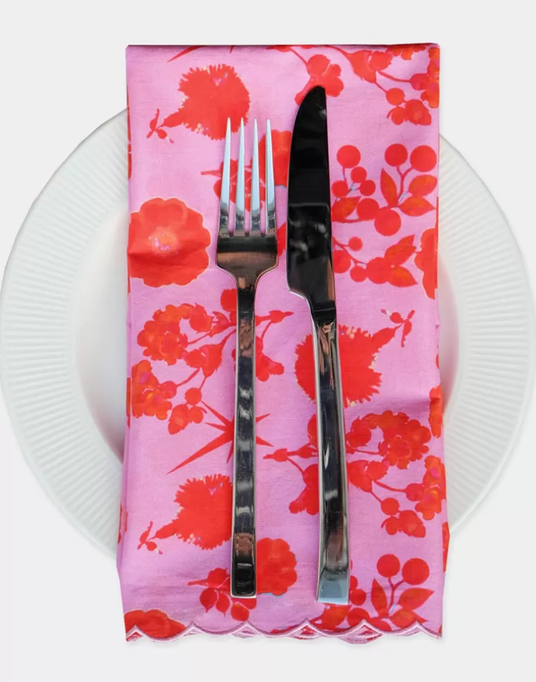 Cynthia Rowley Scallop Embroidered Edge Dinner Napkin